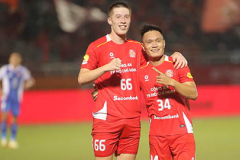 Tiền đạo được Harry Kane khuyên bảo đi vào lịch sử bóng đá Việt Nam